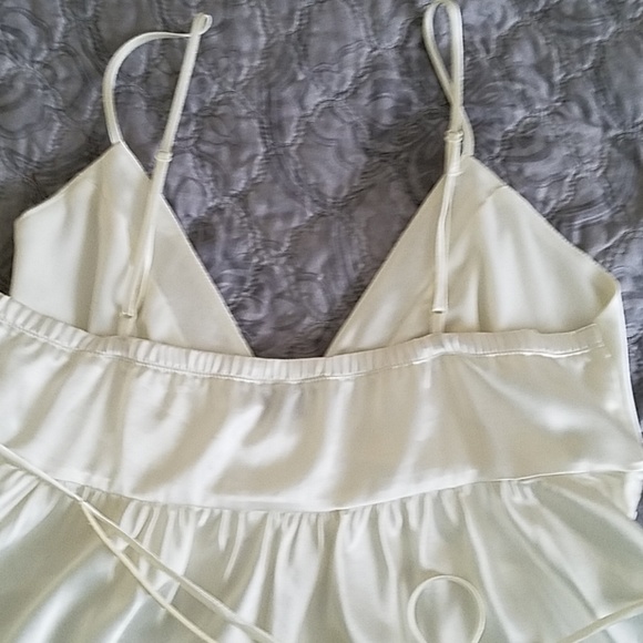 Womens spaghetti strapped tank - Picture 3 of 7